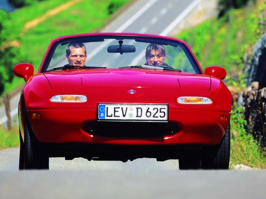  Mazda MX-5 (NA) 1989 года  (фото 7 из 30)